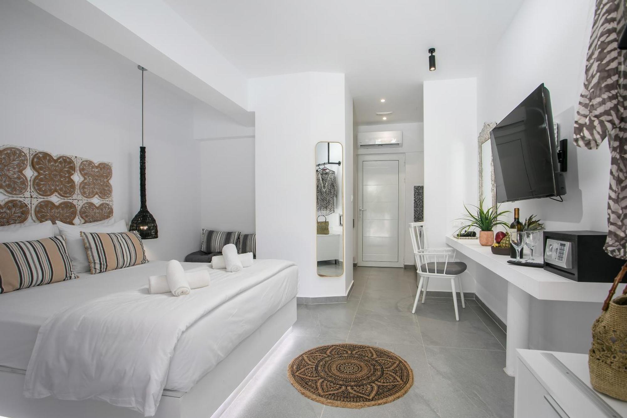 Calma Luxury Studios & Suites Фаліракі Екстер'єр фото